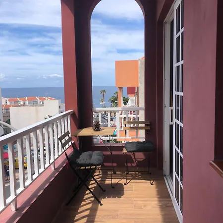 Seaside Paradise - 2 Bedroom With Ocean Views & Air Conditioning In Apartment Playa de San Juan (Tenerife)