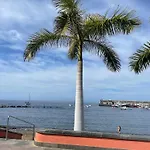 Seaside Paradise - 2 Bedroom With Ocean Views & Air Conditioning In 플라야 데 산 후안