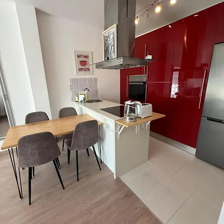 Apartament Seaside Paradise - 2 Bedroom With Ocean Views & Air Conditioning In *