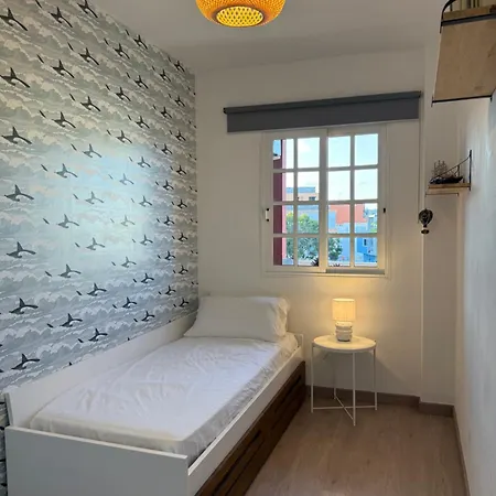 Apartmán Seaside Paradise - 2 Bedroom With Ocean Views & Air Conditioning In *